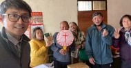LINE_ALBUM_202625白沙屯平安之家-送年菜祝福禱告_260520_13